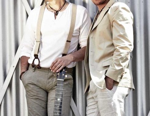 Ausschnitt Simon & Garfunkel Tribute Duo Bildrechte Harry Keller - Kopie