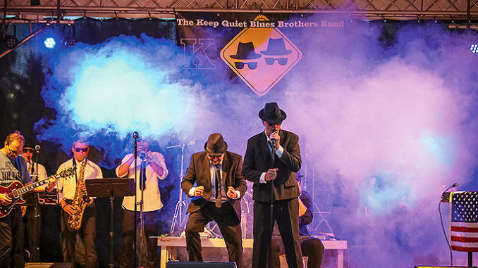 20-09-26-blues-brothers-band