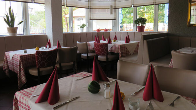 Rosso-e-Bianco_indoor