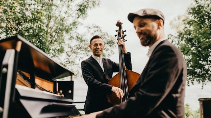 Buskers Duo 700