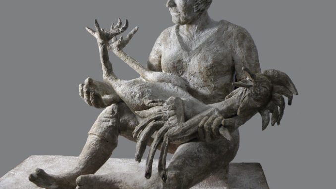 Isolde_Ott_Frau mit Hahn_h_54cm Terrakotta-700