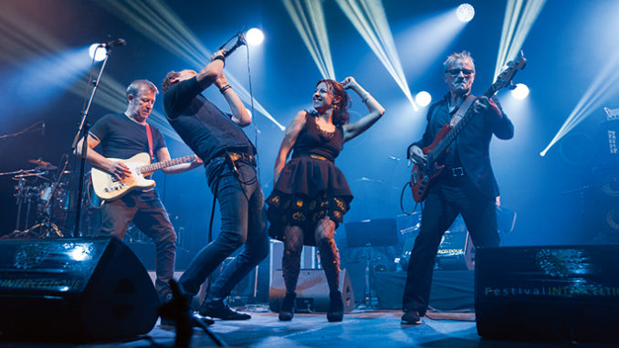 Gwennyn-Louarn_theatermobile