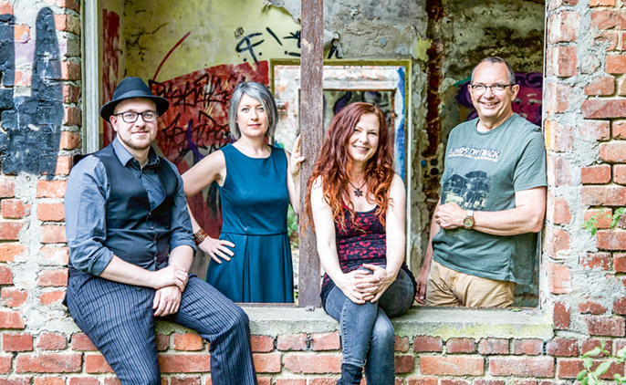 16.11.23 Cara VORHANG AUF