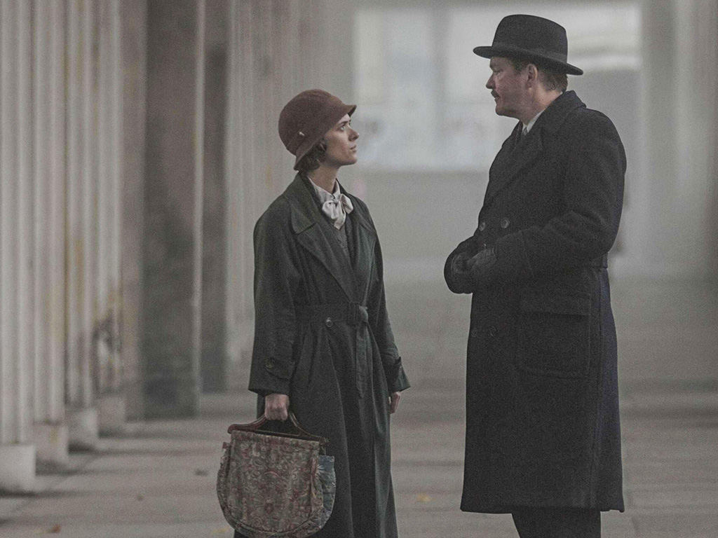 Babylon-berlin_Foto_Frederic-Batier_X-Filme-Creative-Pool_ARD-Degeto-Film_WDR_SWR_HR_Radio-Bremen_Beta-Film